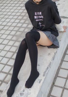 电车痴汉乳揉みま痴汉电车视频