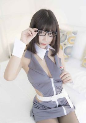 午夜精品在线
